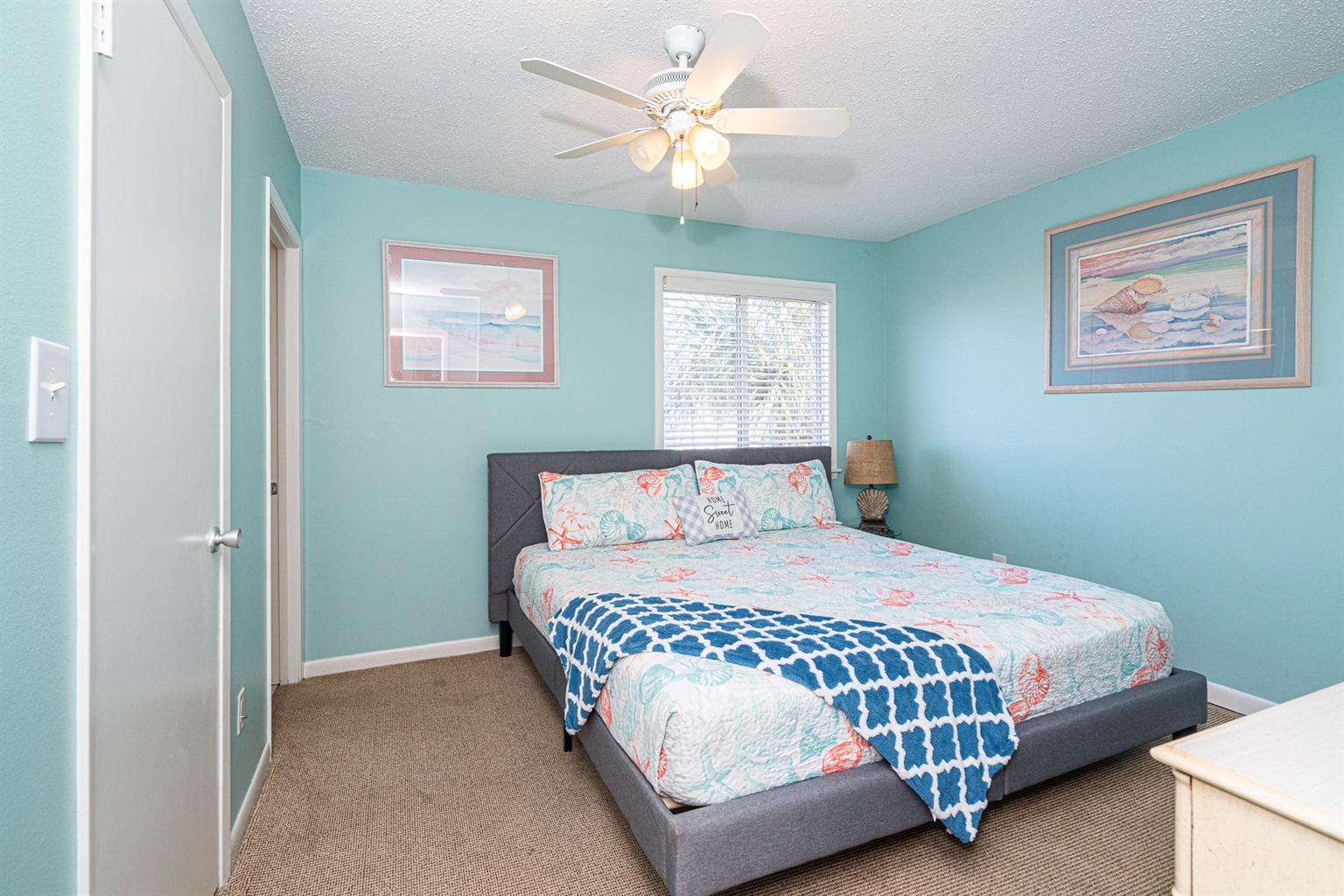 Spacious main bedroom with King bed and flatscreen TV - South Bay by the Gulf - Destin