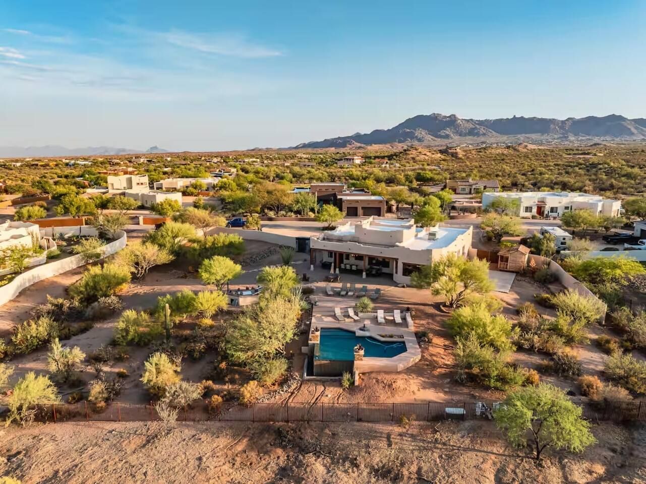 Tranquil AZ Mountain View Oasis • Pool & Fire Pit