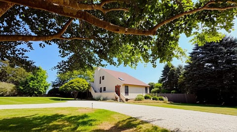Montauk Family Home | Pool Near Beach & Town