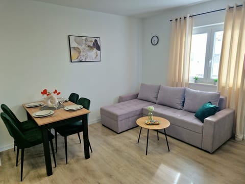 Apartment Tea - Unit 369751-13