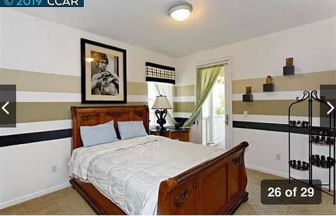 Beautiful upstairs unit near shopping center image 2