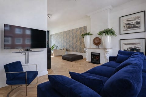 Spacious 3BR Luxury APT
