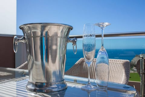 High standard penthouse, panoramic view over sea