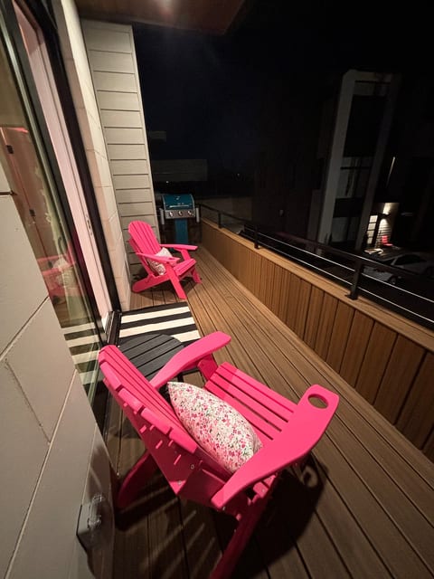 Barbie themed Condo image 3