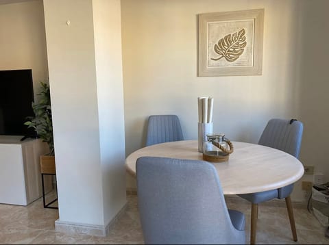 Modern apartment in Loma Dos.