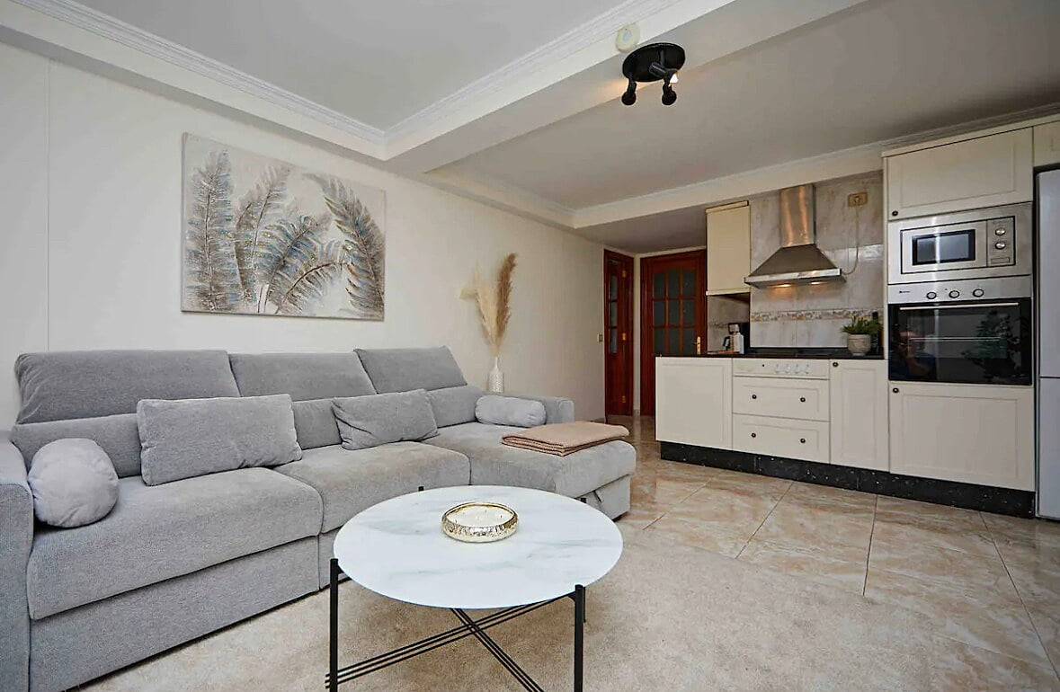 Modern apartment in Loma Dos. image 1