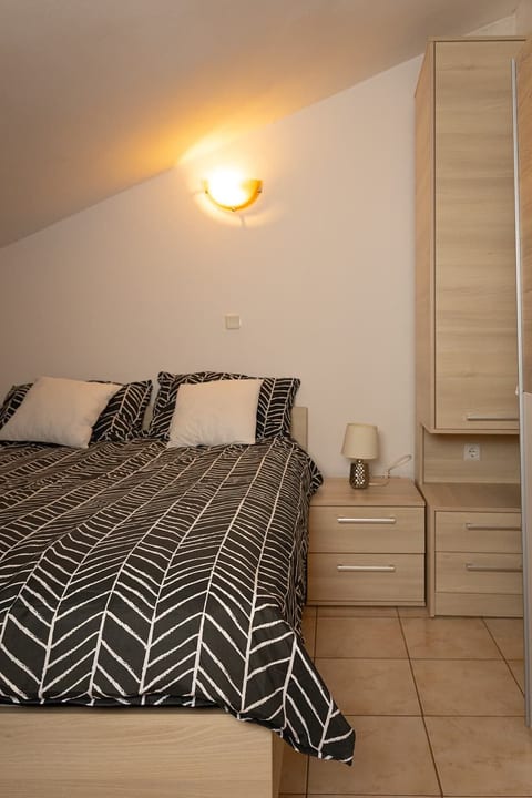 Apartments Nevistic lake view - Unit 378246-13