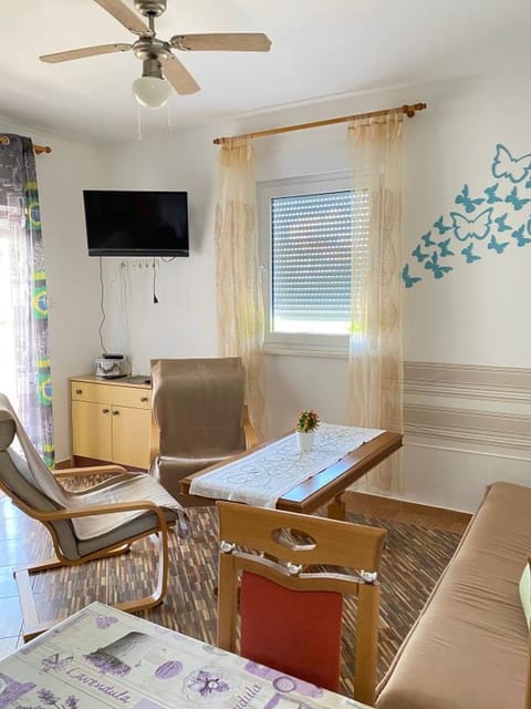 Apartments Mia - Unit 378262-13