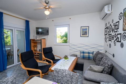 Apartments Mia - Unit 378262-13