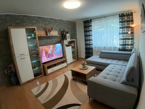 House Mira - Unit 378313-13