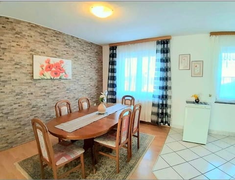 House Mira - Unit 378313-13