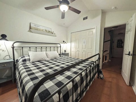 Simply Home, 8 miles to Espn & WDW, Kitchen use