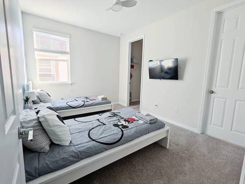 1b Disney Adventures Start at This Cozy Suite