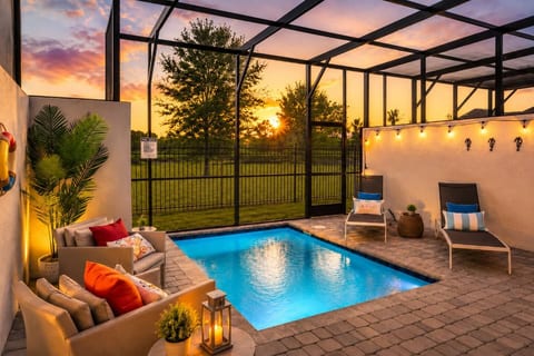 Lakefront | Pool+Game Room | 6 BR | Near Disney