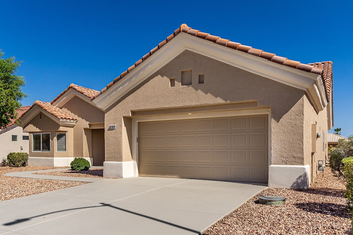 Sensational 5-STAR Rental for 55+ SUN CITY WEST! image 1