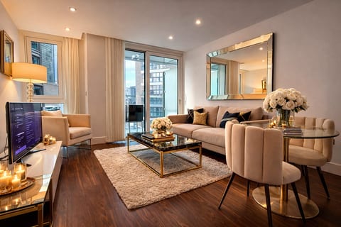 LuxuryLondonStays - Luxury City View AirCon Balcony Rooftop Panoramic London Heated Floor - 1000MB Wi-fi, minutes from Sky Garden