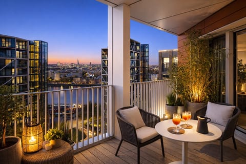 LuxuryLondonStays - Luxury Penthouse 2Bed 2Bath 2Balcony London Eye & River Views with GYM + AC