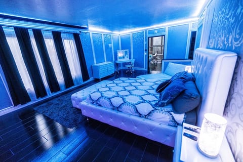 Master Bedroom: Ice Cold In The Summer