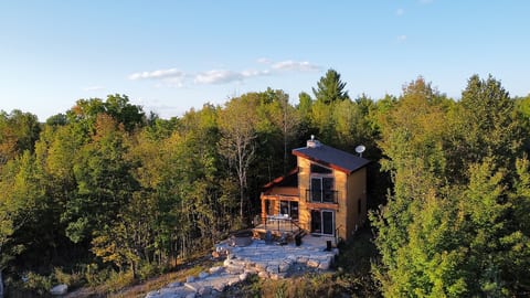 52 Acre Luxury Cabin - Hike, Sled, Quad & Hot Tub image 2