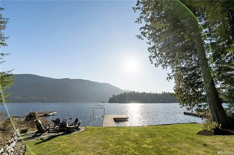 Luxury Lakefront
