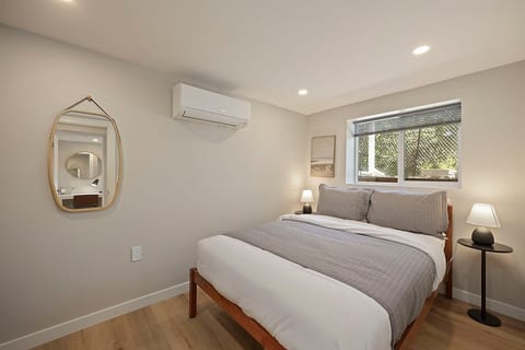 All-Inclusive Modern 2BR Apartment