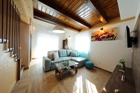 Villa Bronzzatta - Unit 202791-5