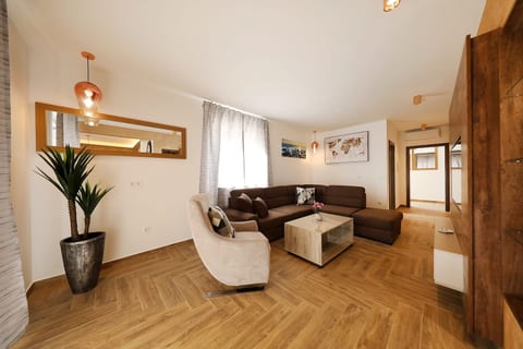 Villa Bronzzatta - Unit 202791-5