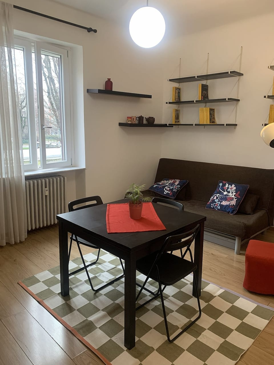 Mecenate 7, spacious two-room apartment 15 minutes from the center image 1