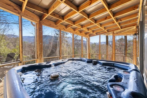 Gatlinburg Cabin Fire Pit Hot Tub Amazing Views