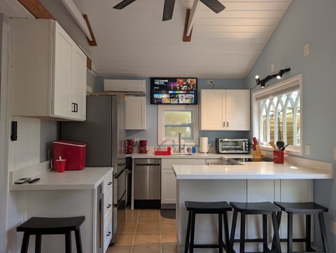 Garden Apartment Sanctuary in Historic District