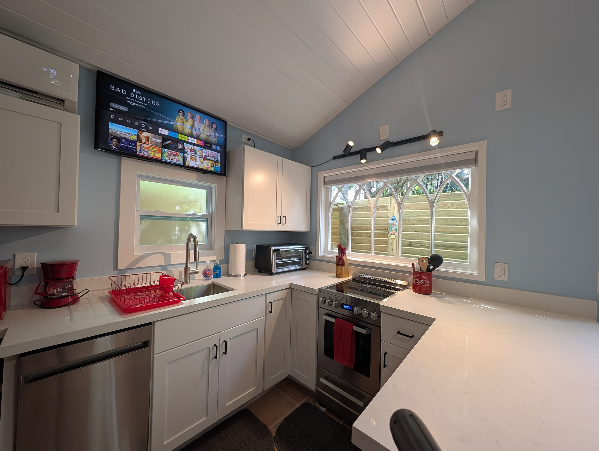 Garden Apartment Sanctuary in Historic District