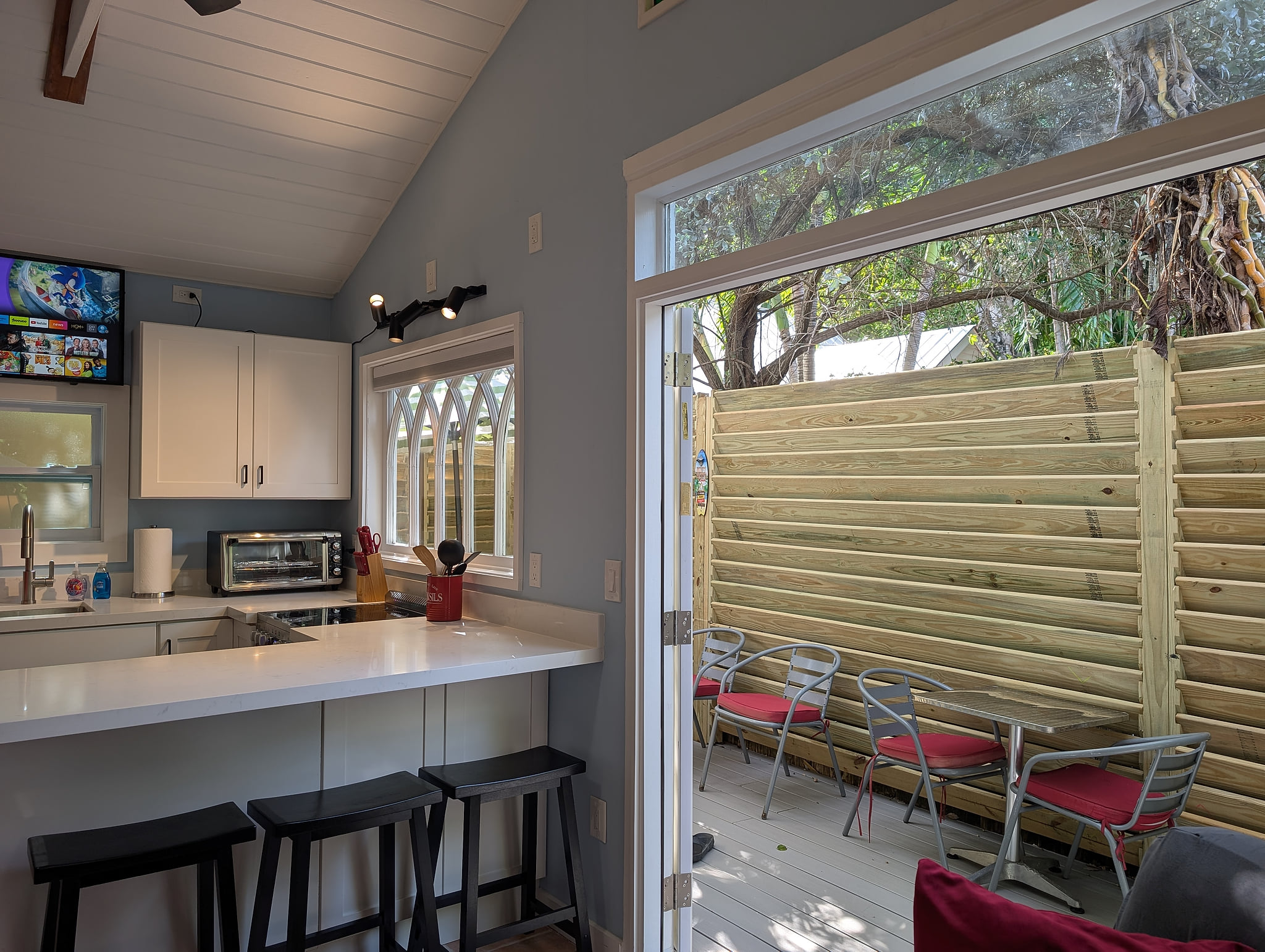 Garden Apartment Sanctuary in Historic District