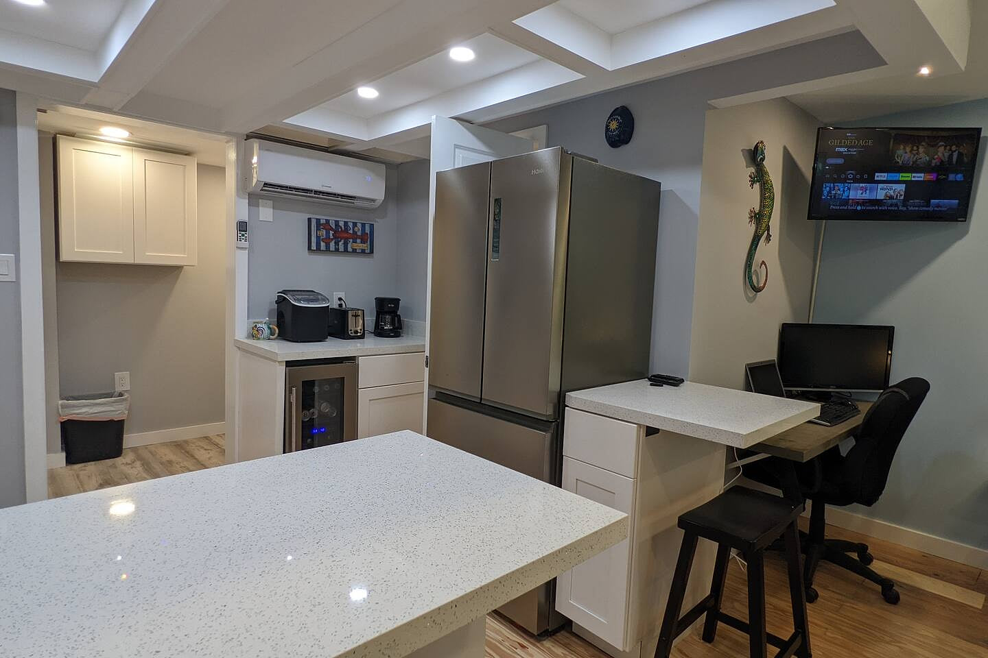 Old Town Gated Studio, Great Location, Great Value