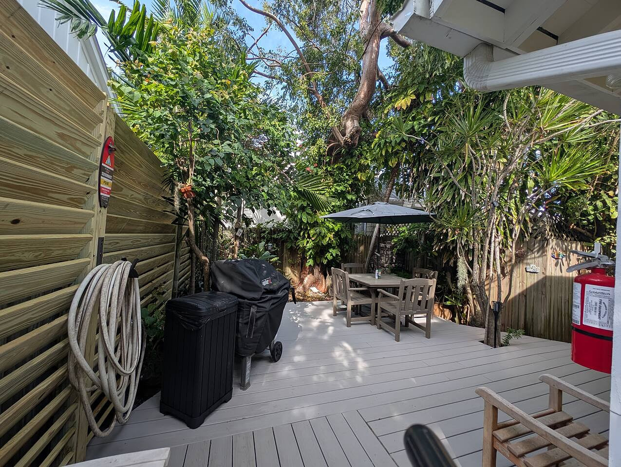 Old Town Gated Studio, Great Location, Great Value