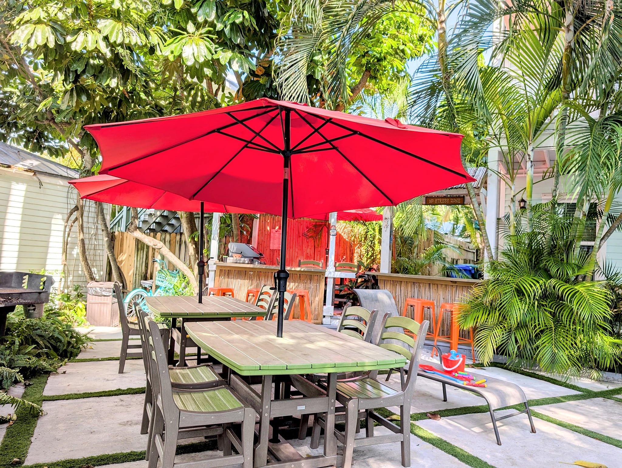 Kittyhouse on Catherine, Tropical Pool, Parking