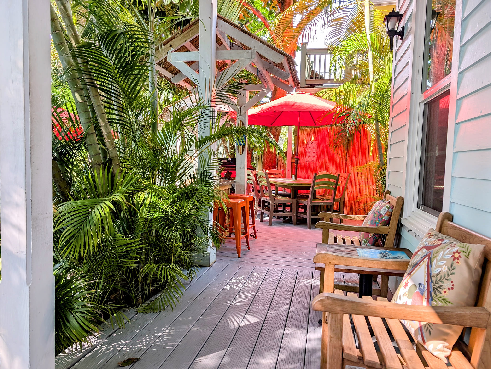Kittyhouse on Catherine, Tropical Pool, Parking
