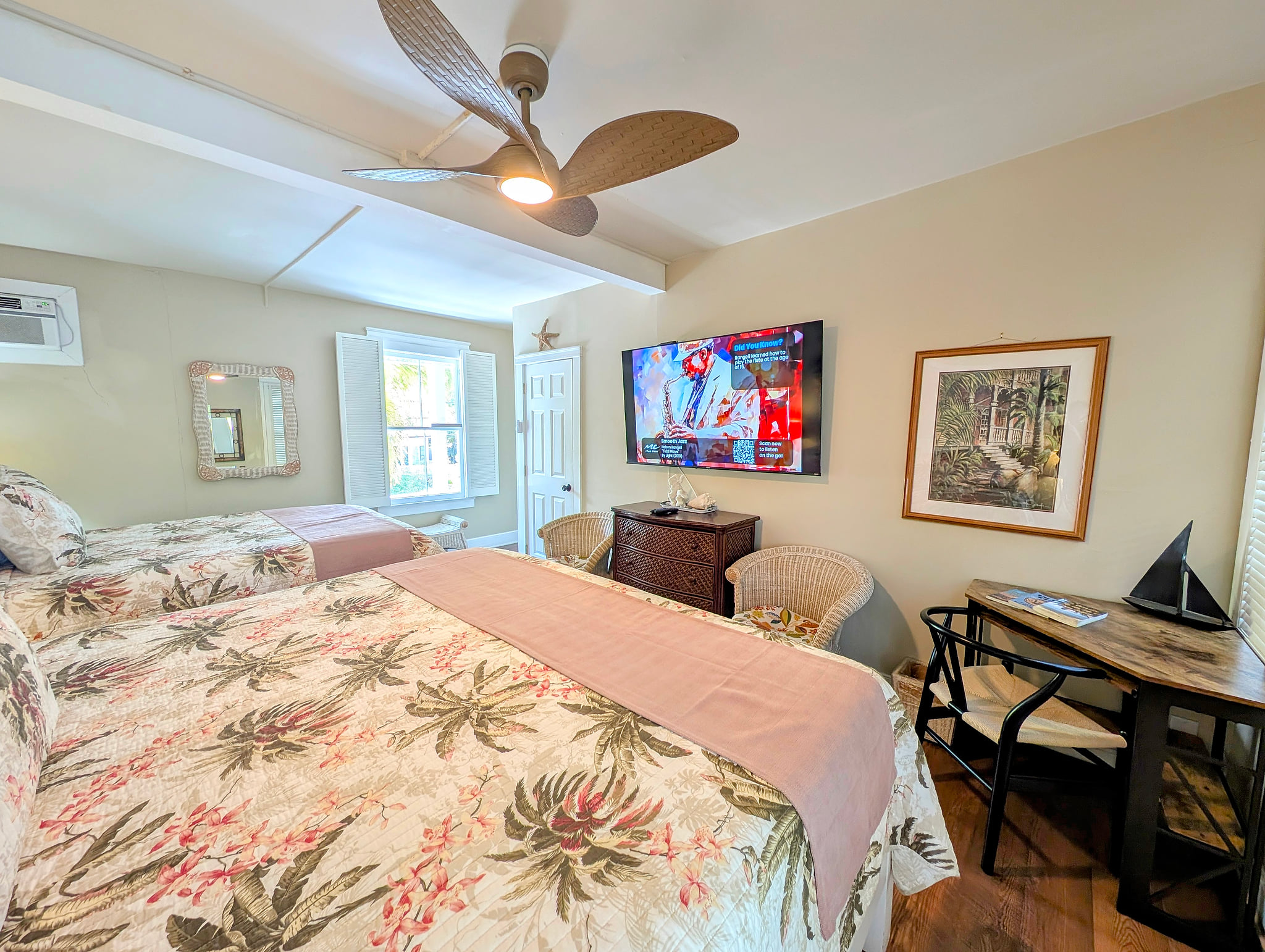 Coral Palms 1BR/King/Queen, Pool, block to Duval