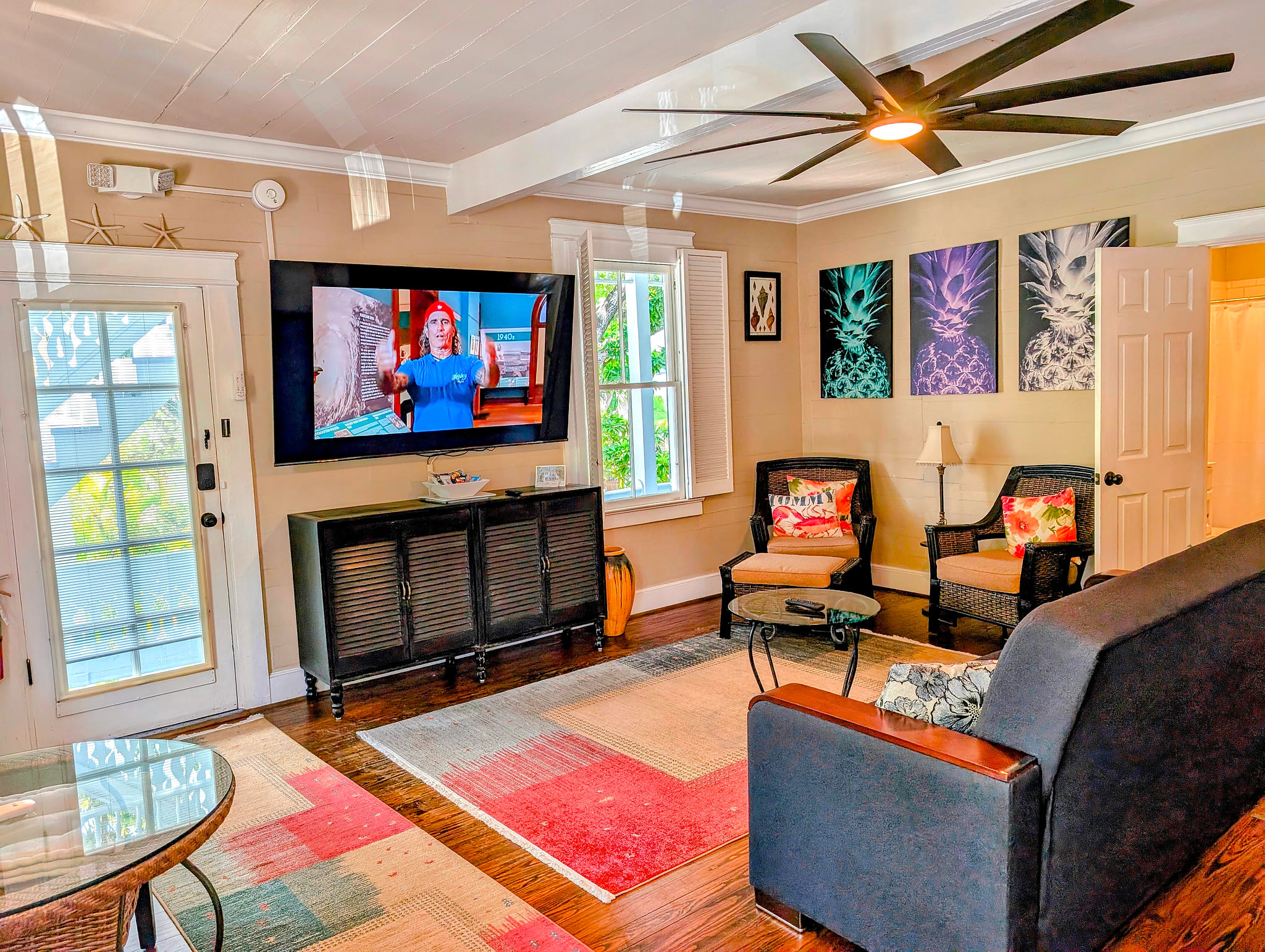 Coral Palms 1BR/King/Queen, Pool, block to Duval