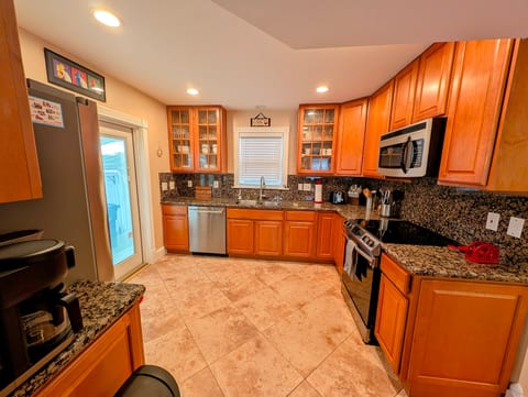Cockhouse 3BR/3BA Privt Pool/Parking/Pets Old Town