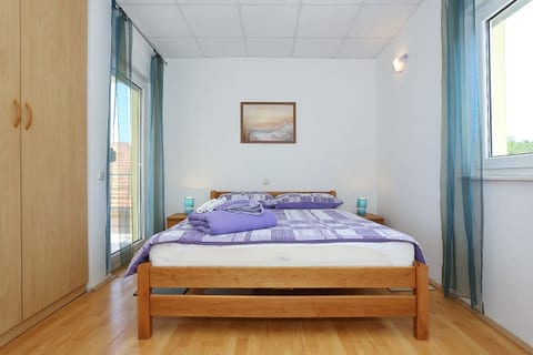 Apartments Vista - Unit 203321-5