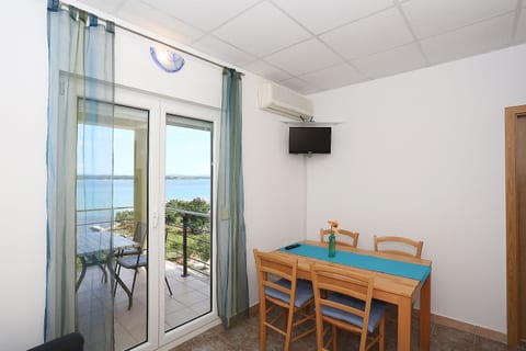 Apartments Vista - Unit 203321-5