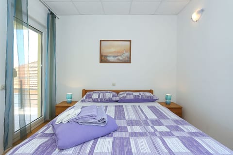 Apartments Vista - Unit 203322-5
