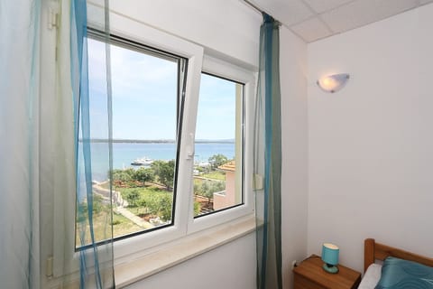 Apartments Vista - Unit 203322-5