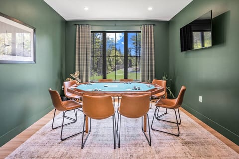 Lakefront Luxury Retreat w/ Heated Pool and Arcade