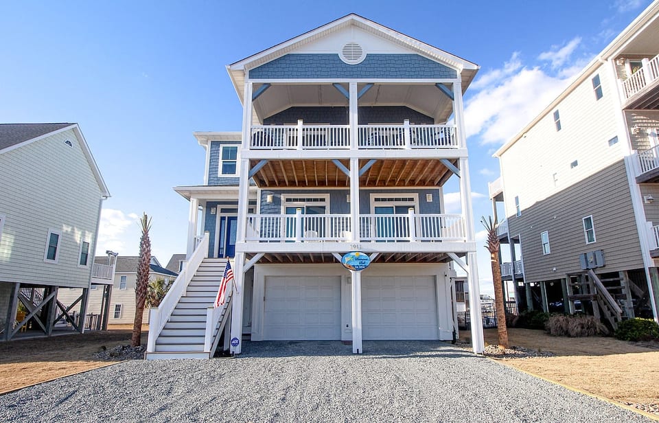 Ocean-view Home w/ Hot Tub, Fire pit & Elevator image 1