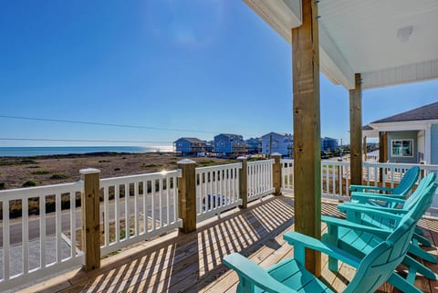 2nd floor deck ocean views