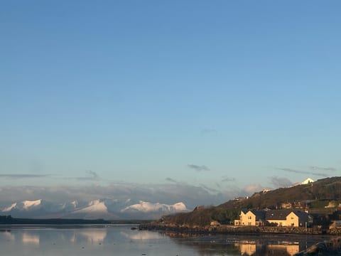 Barrow Lodge, Waters Edge Tranquility