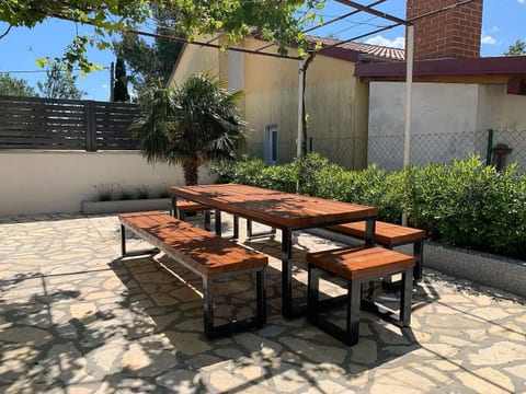 Apartment Near Paklenica1 - Unit 378285-13