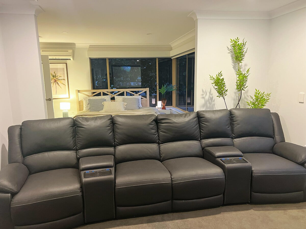 Ground floor Bedroom 2 overlooks the garden and is furnished with an exceptionally comfortable king-size bed, perfact for a relaxing movie night in.