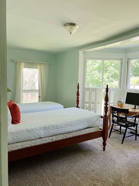 VineCliff- Hundred Acre Haven-2